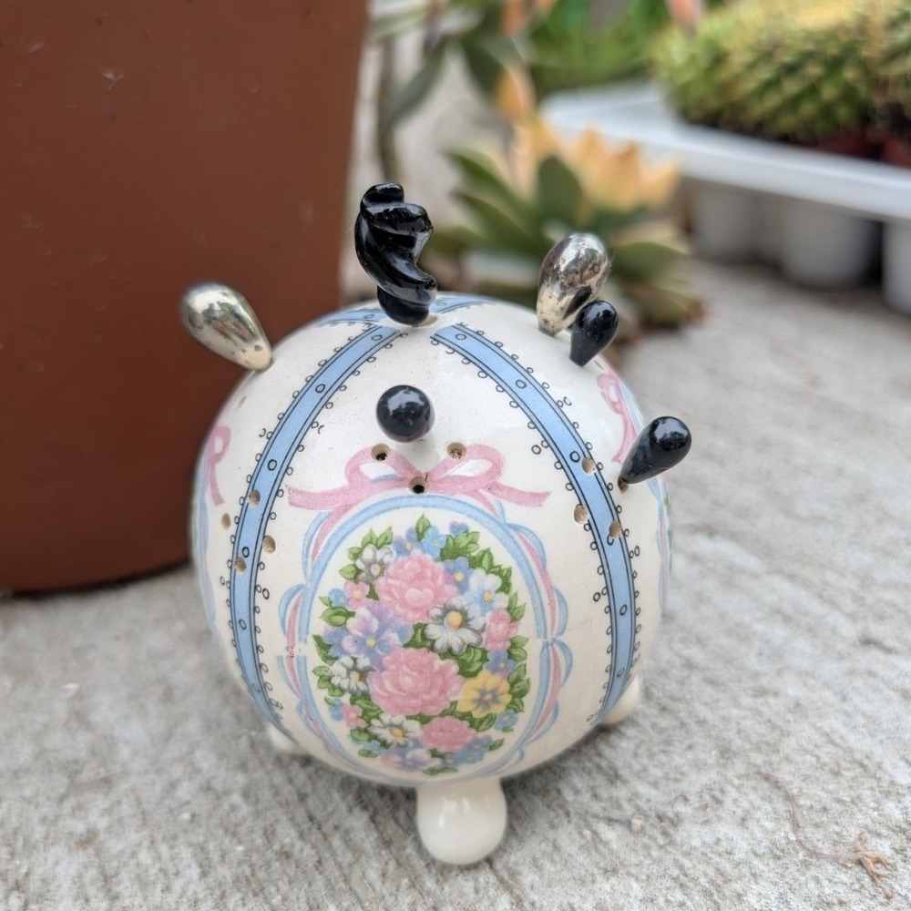Vintage Porcelain Hatpin Holder Floral Chintz Pink Rose Round With 6 Vintage... - Picture 1 of 7